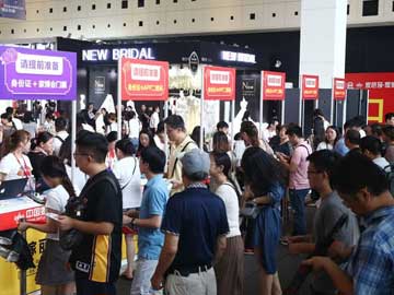 延安家博会现场图之二